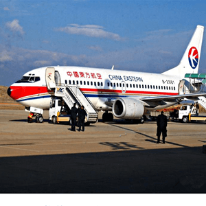 深圳宝安机场空运航空快运业稳步发展的原因是什么？